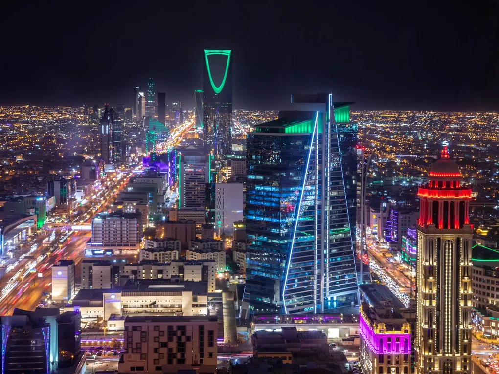 Saudi non-oil economy gains resilience as banks seek new funding: S&P