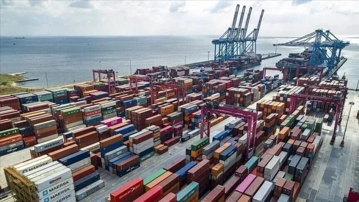 Bangladesh signs 15-year port deal with UAE-based DP World
