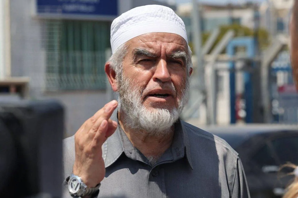 Sheikh Raed Salah urges Palestinians to maintain presence at Al-Aqsa Mosque