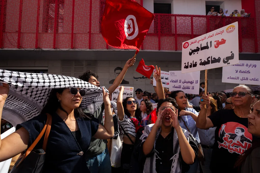 Clashes erupt in Tunisia after deaths allegedly linked to police